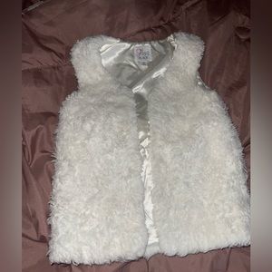 Girls furry vest